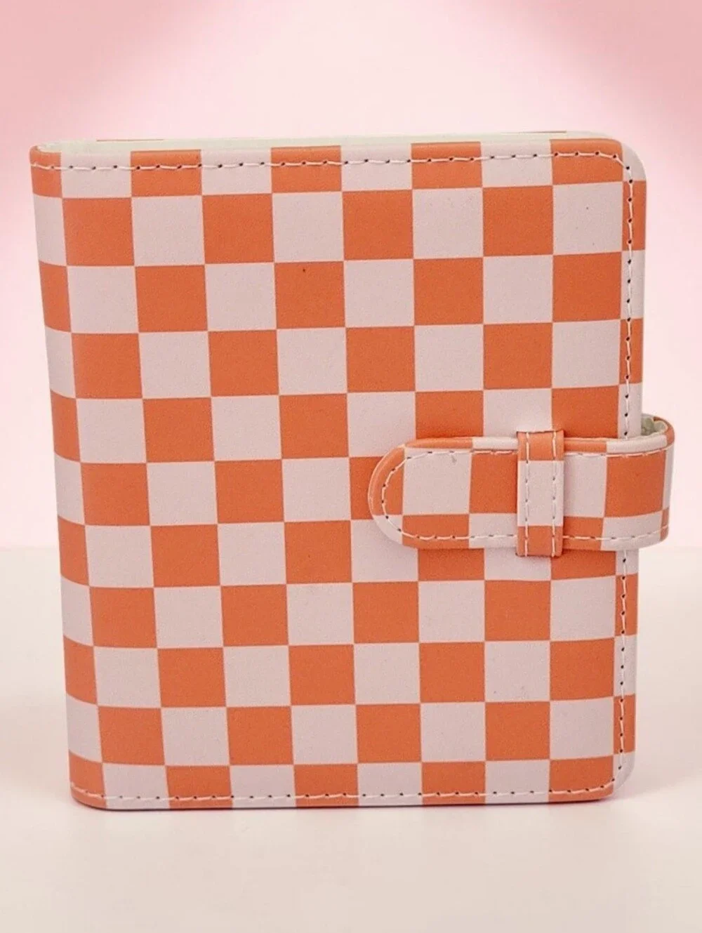 Holds 48 (2